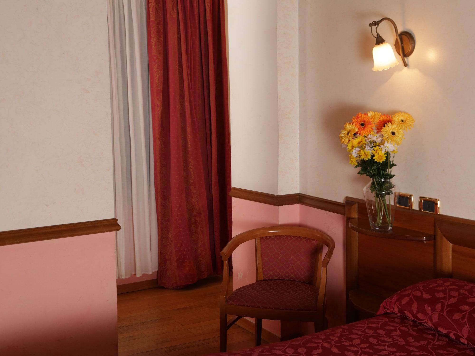 Hotel Santa Prassede Rome Luaran gambar