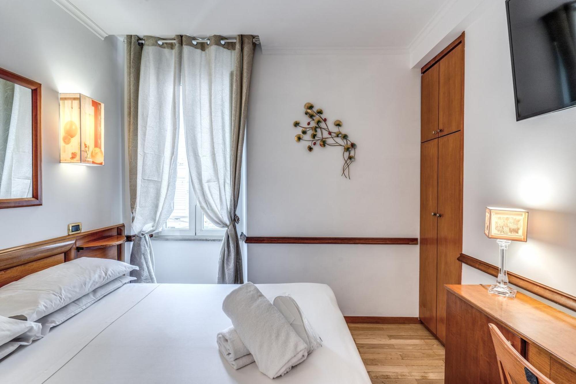 Hotel Santa Prassede Rome Luaran gambar