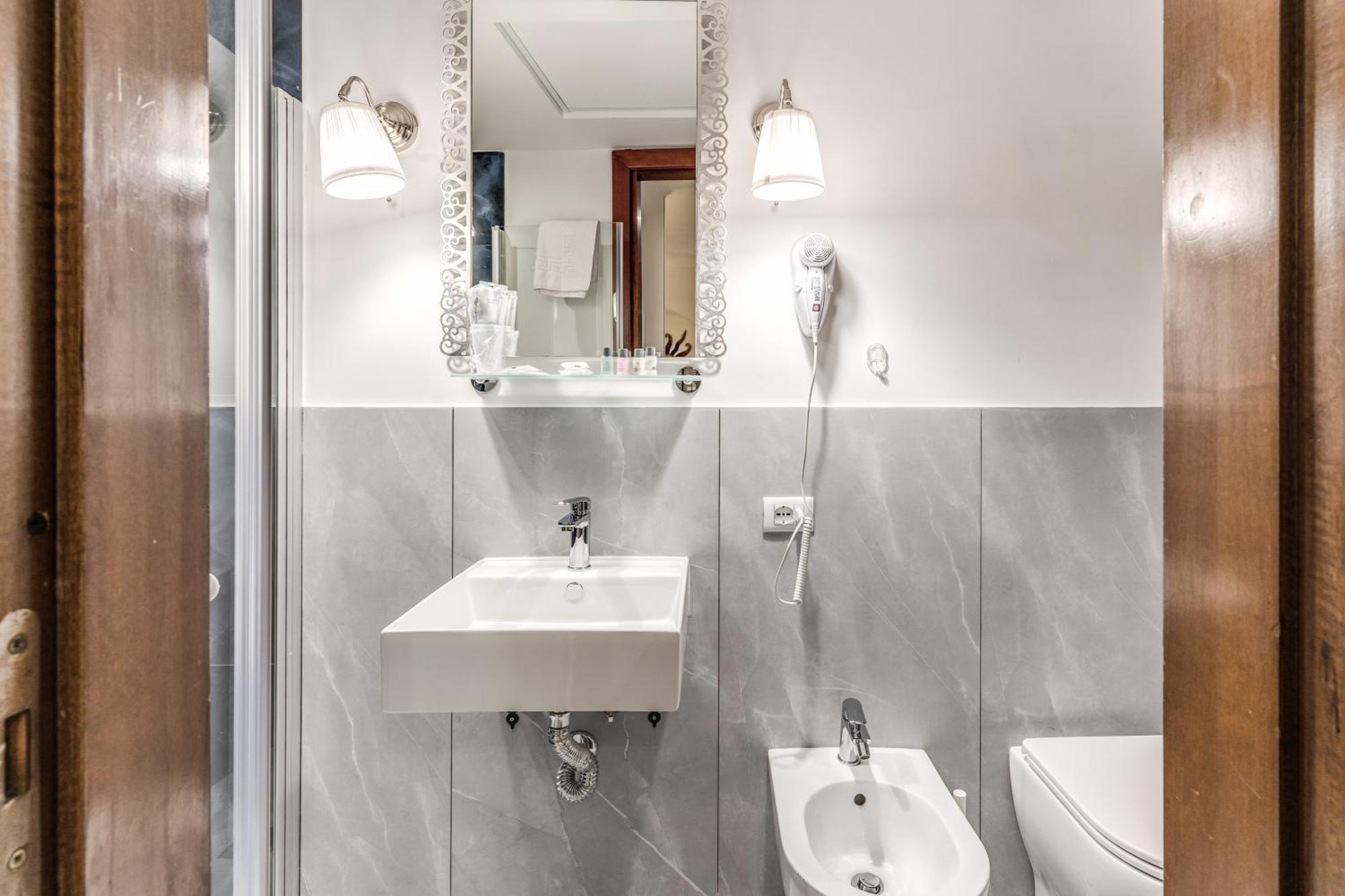 Hotel Santa Prassede Rome Luaran gambar