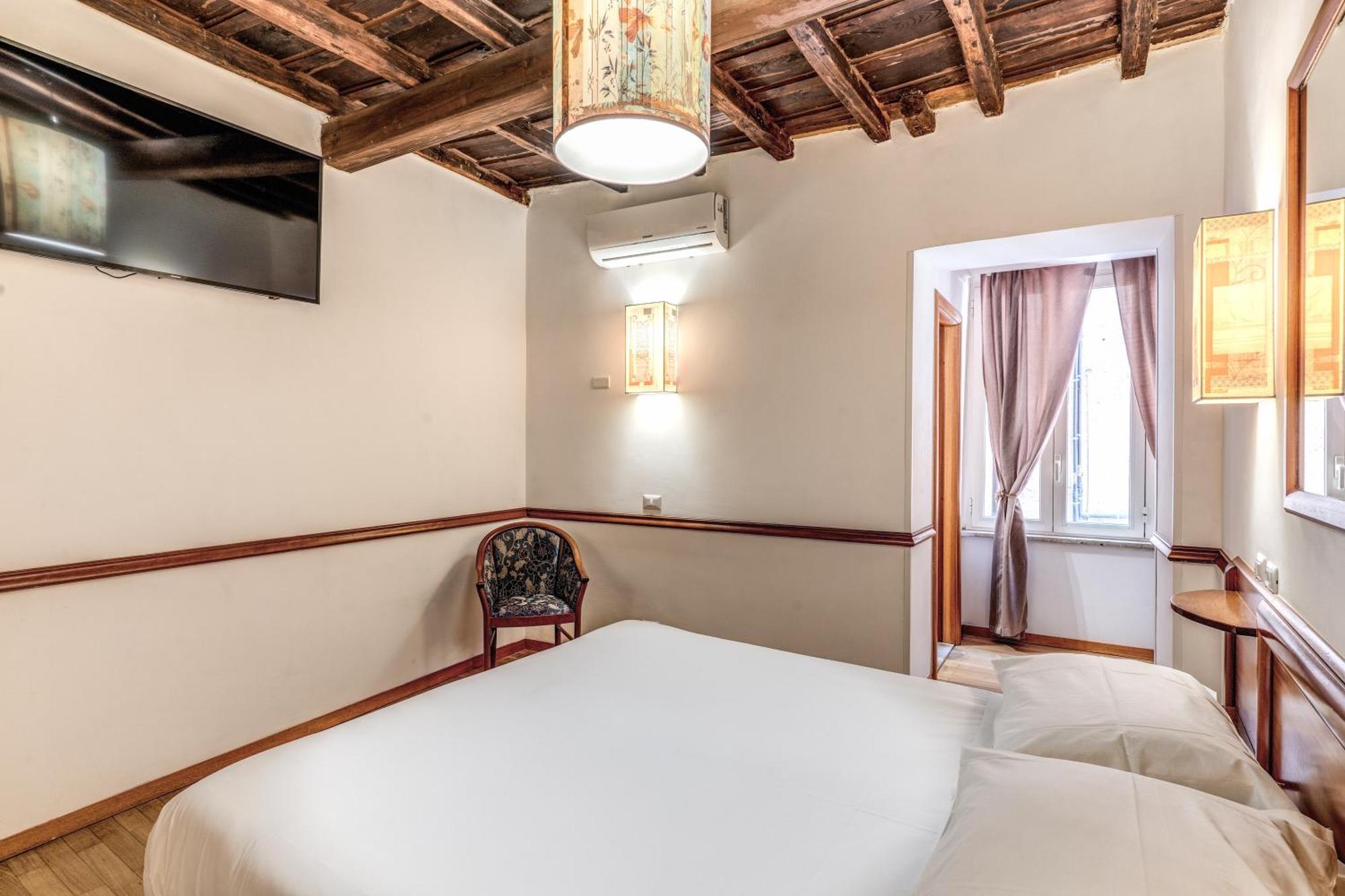 Hotel Santa Prassede Rome Luaran gambar