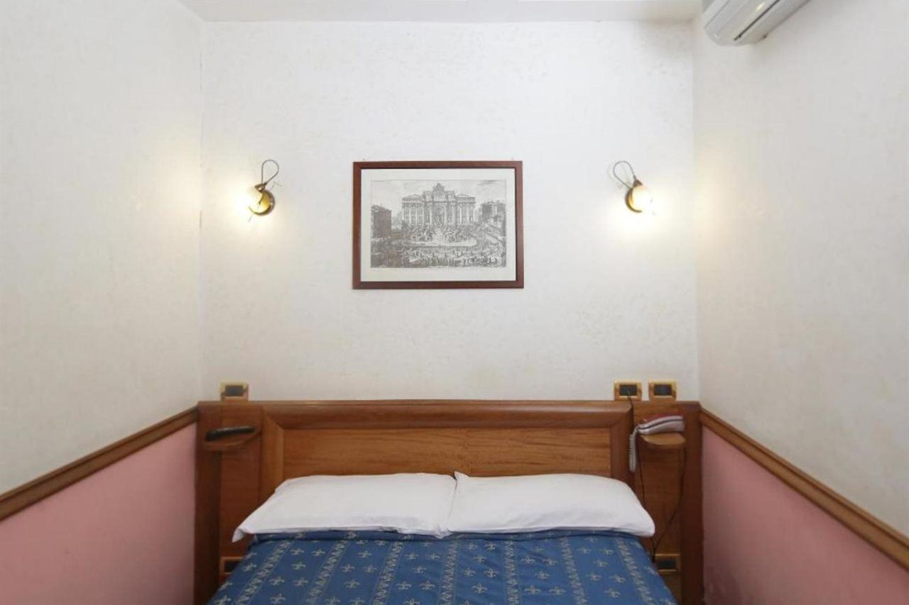 Hotel Santa Prassede Rome Luaran gambar